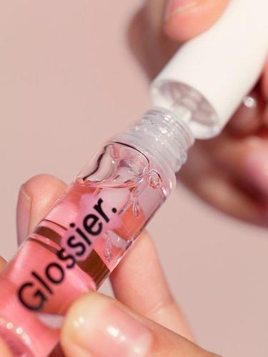 グロッシアー リップグロス (Glossier Lip Gloss)